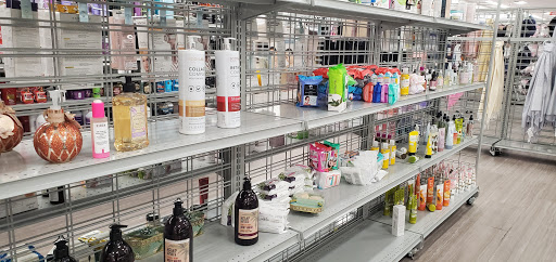 Clothing Store «Burlington Coat Factory», reviews and photos, 275 Main St #4, White Plains, NY 10601, USA