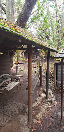 Tourist Attraction «Oregon Vortex», reviews and photos, 4303 Sardine Creek L Fork Rd, Gold Hill, OR 97525, USA