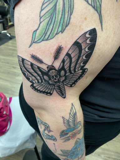 Tattoo Shop «American Ultra Tattoo», reviews and photos, 11083 Prospect Rd, Strongsville, OH 44149, USA