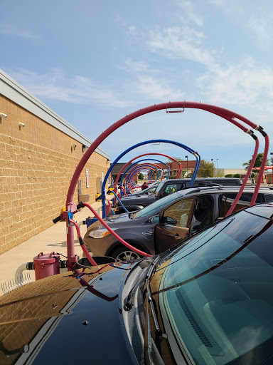 Rainstorm Car Wash en Bloomington