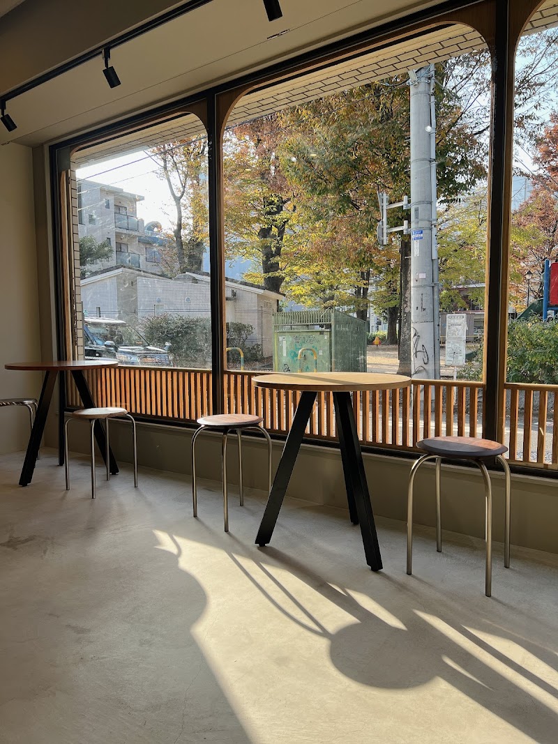 NEYO KOENJI park side studio and coffee