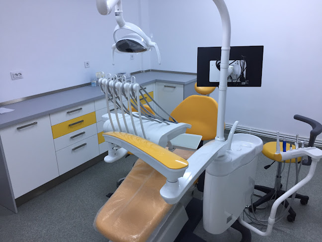 Clinica Stomatologica SOLdentaX Buzau - Dentist