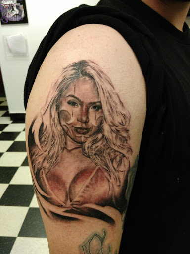 Tattoo Shop «Cali Soul Tattoo», reviews and photos, 4751 N Blackstone Ave, Fresno, CA 93726, USA