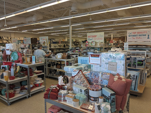 Home Goods Store «Tuesday Morning», reviews and photos, 261 Indian Lake Blvd #300, Hendersonville, TN 37075, USA