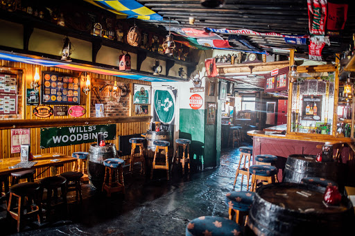 Lucas Bar