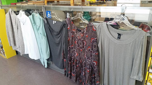 Thrift Store «Sister Carmen Community Center Thrift Store - Shop 9am-6pm, Donate 9am-5pm», reviews and photos