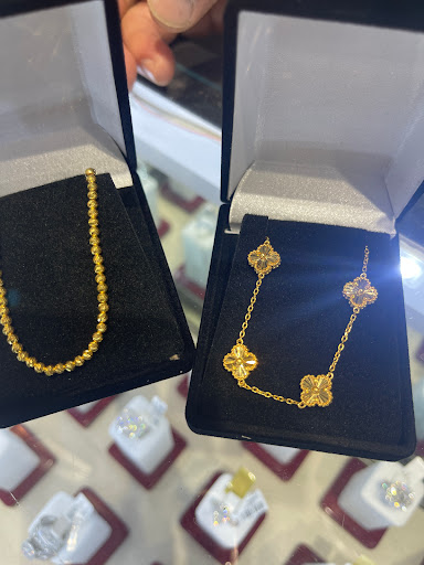 Jewelry Store «Elsayed Jewelers & Gifts», reviews and photos, 6827 Schaefer Rd, Dearborn, MI 48126, USA