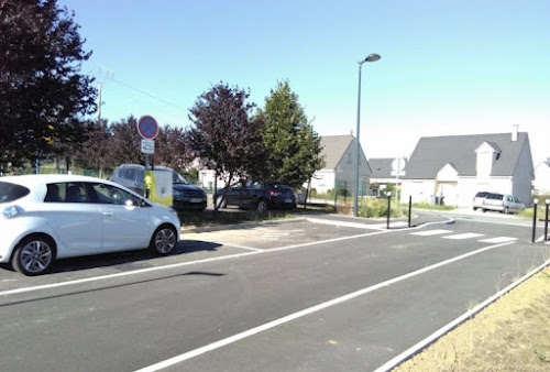 Borne de recharge de véhicules électriques SIEGE 27 Charging Station Pitres