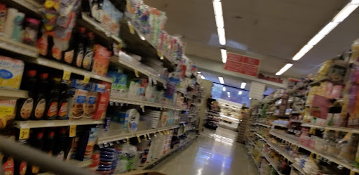 Grocery Store «Safeway», reviews and photos, 30 Chestnut Ave, South San Francisco, CA 94080, USA