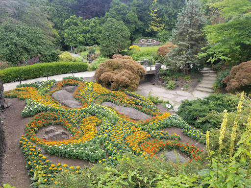 Queen Elizabeth Quarry Gardens