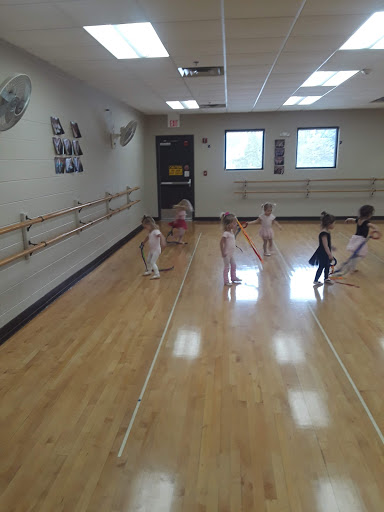 Recreation Center «Sunset Community Center», reviews and photos, 710 Western Ave, Geneva, IL 60134, USA