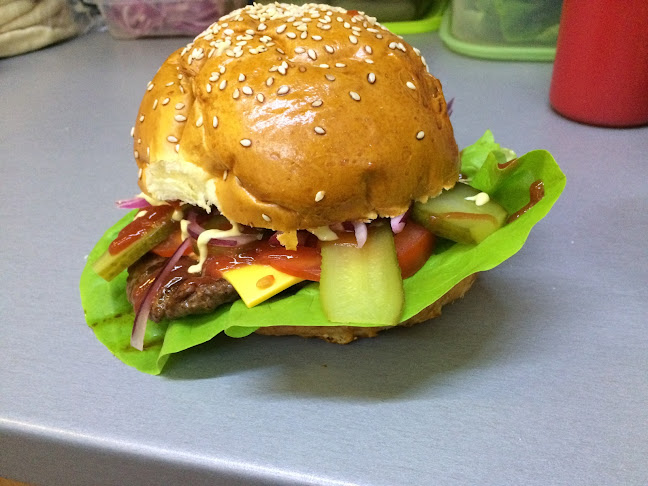 Comentarii opinii despre Vincze'nt Burger