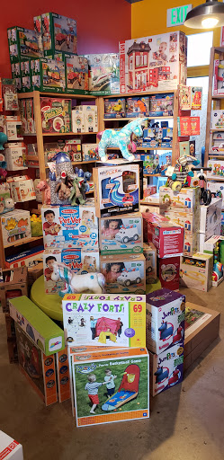 Huzzah Toys image