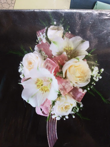 Florist «Nichols Florist», reviews and photos, 8620 Sierra Ave, Fontana, CA 92335, USA