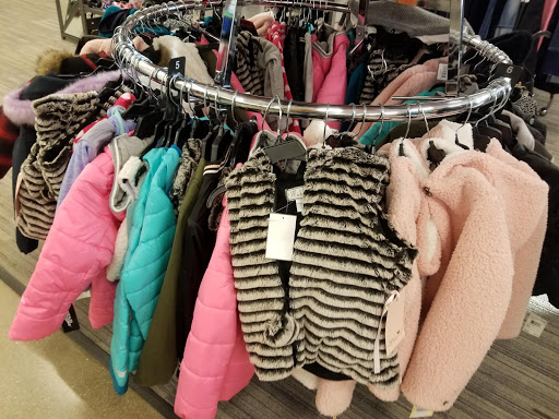 Department Store «Nordstrom Rack Lincoln Park», reviews and photos, 1551 N Sheffield Ave, Chicago, IL 60642, USA