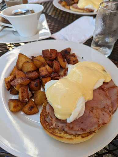 Dessert Shop «Purple Feather Cafe & Treatery», reviews and photos, 334 Commercial St, Provincetown, MA 02657, USA