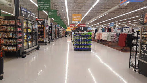 Shopping Mall «Eastport Plaza Shopping Center», reviews and photos, 4000 SE 82nd Ave, Portland, OR 97266, USA