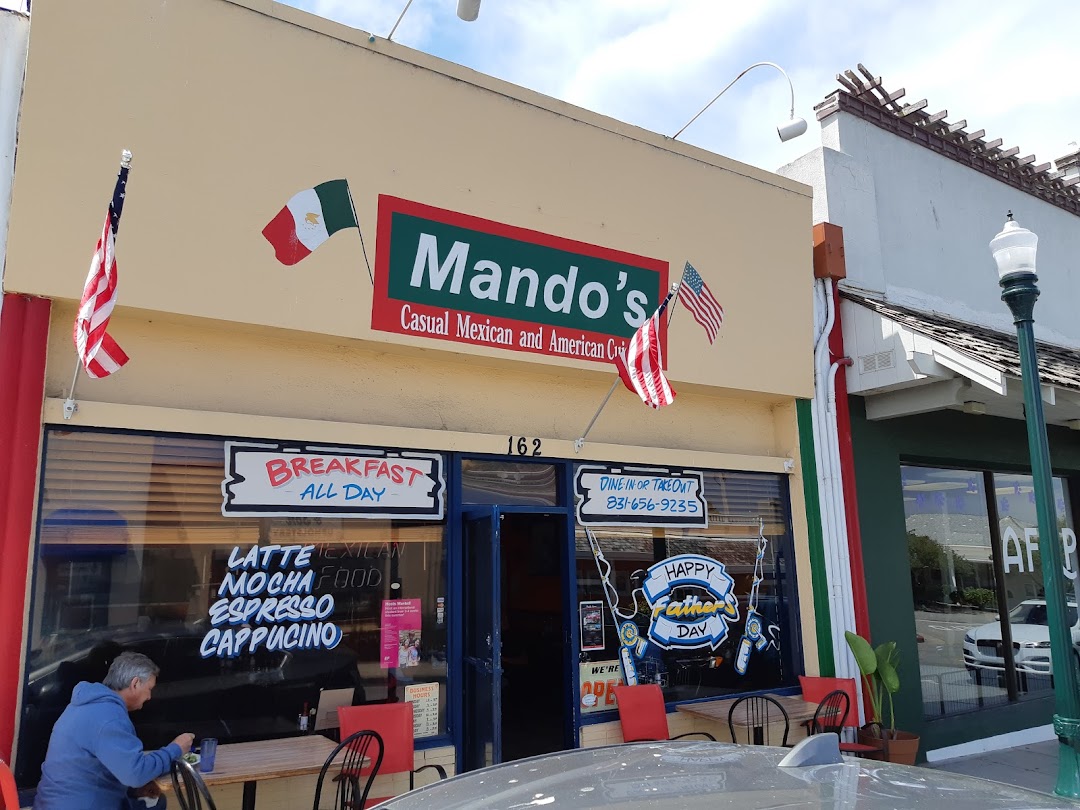 Mandos Restaurant