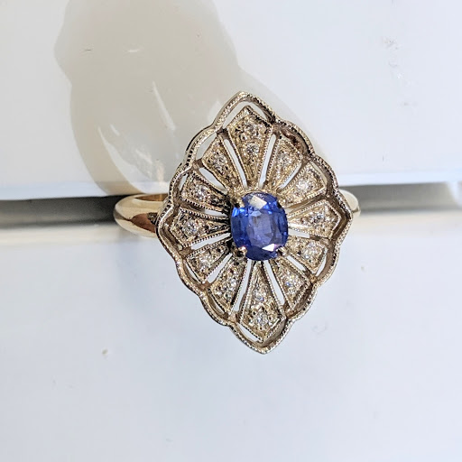 Jeweler «Yarnal Jewelers», reviews and photos, 4029 E Castro Valley Blvd, Castro Valley, CA 94552, USA