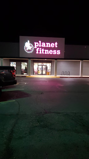 Gym «Planet Fitness», reviews and photos, 1500 E Court St #800, Seguin, TX 78155, USA