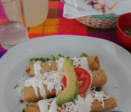 COMIDA CORRIDA photo