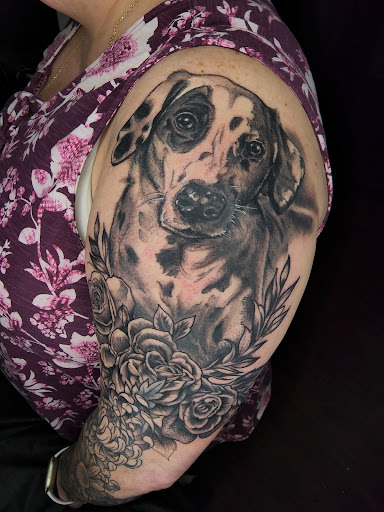 Tattoo Shop «1001 Troubles Tattoo Studio», reviews and photos, 512 Main St, Warren, RI 02885, USA