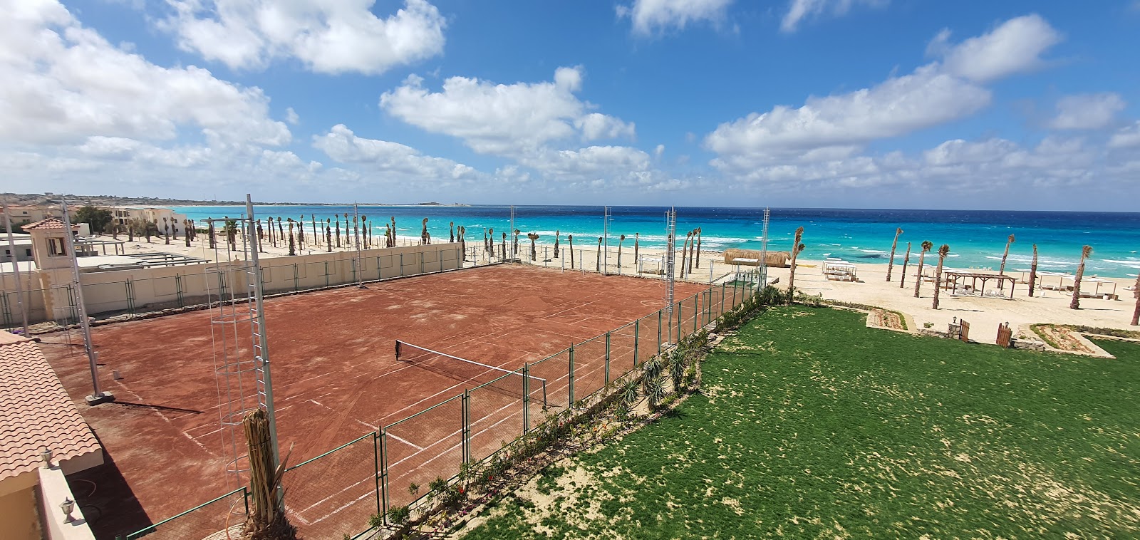 Φωτογραφία του Marsa Baghush Beach - συνιστάται για οικογένειες που ταξιδεύουν με παιδιά