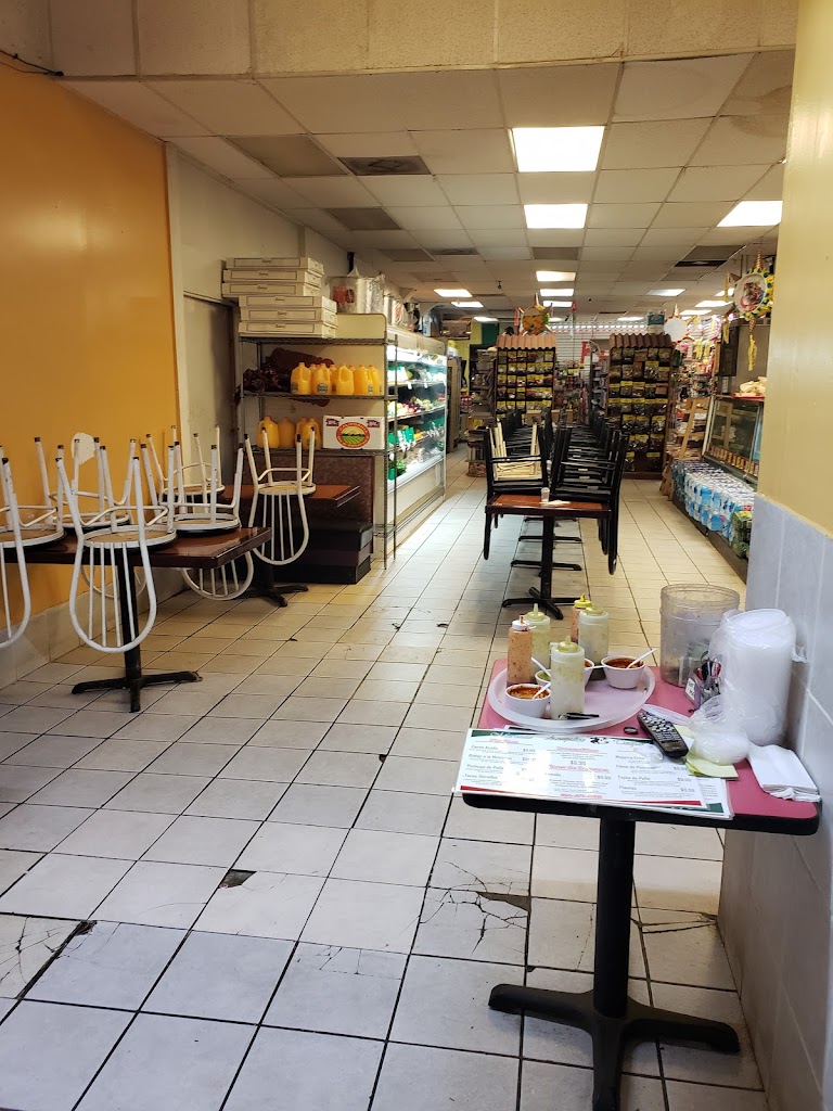 Mercado Acapulco Y Taqueria 30324