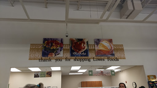 Grocery Store «Lowes Foods of Southport», reviews and photos, 4961 Old Long Beach Rd SE #2, Southport, NC 28461, USA