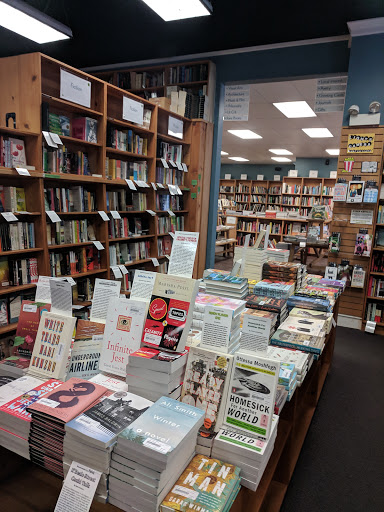 Book Store «The Book Table», reviews and photos, 1045 Lake St, Oak Park, IL 60301, USA