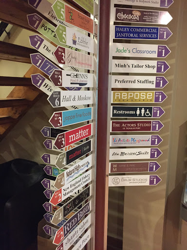 Shopping Mall «Tannery Shopping Center», reviews and photos, 50 Water St, Newburyport, MA 01950, USA