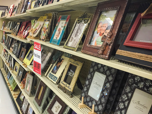 Christian Book Store «Mardel Christian & Education», reviews and photos, 3132 East 51st Street South A, Tulsa, OK 74105, USA