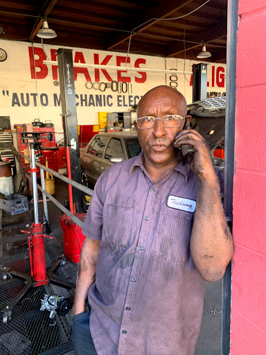 Auto Repair Shop «A & B Auto Repair & Body Shop», reviews and photos, 16220 S Vermont Ave, Gardena, CA 90247, USA