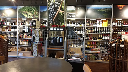 Wine Store «Cork & Cap Bottle Shop & Tasting Room», reviews and photos, 3225 Elm Rd NE, Warren, OH 44483, USA