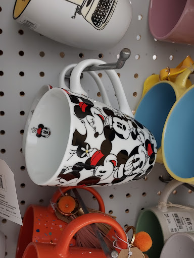 Home Goods Store «Tuesday Morning», reviews and photos, 23314 Farmington Rd, Farmington, MI 48336, USA