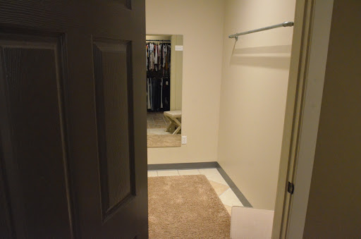 Fashion Accessories Store «Fabulous Fashions Boutique», reviews and photos, 14505 W Maple Rd, Omaha, NE 68116, USA