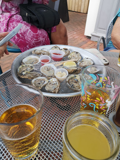Oyster Bar Restaurant «Triton Craft Beer and Oyster Bar», reviews and photos, 308 Centre St, Beach Haven, NJ 08008, USA