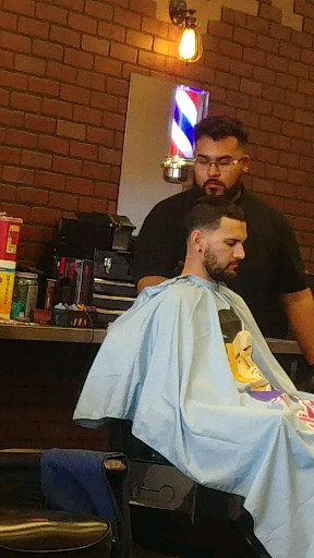 Barber Shop «Chops Barber Shop And Shave Parlor», reviews and photos, 78395 Varner Rd, Palm Desert, CA 92211, USA