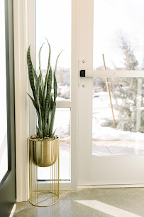 Galena Salon Suites - Photo 5 - Car repair in Reno, NV, Reno