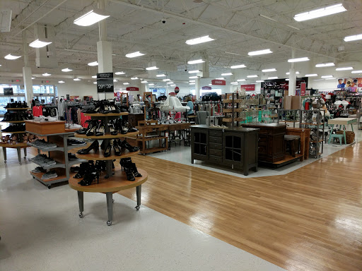 Department Store «T.J. Maxx», reviews and photos, 4651 2nd St, Davis, CA 95618, USA