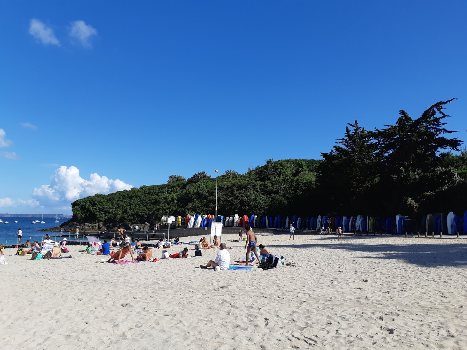 Foto van Plage du Perzel met hoog niveau van netheid