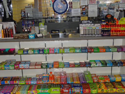 Car Wash «Ventura West Car Wash Inc», reviews and photos, 22517 Ventura Blvd, Woodland Hills, CA 91364, USA