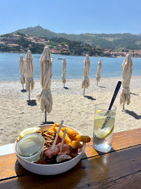 Plats et boissons du Restaurant Derrière le Clocher - Club de Plage à Collioure - n°2