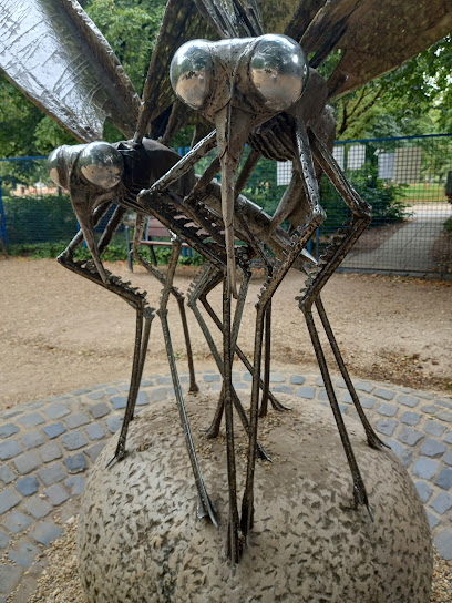 Szitakötők-szobor