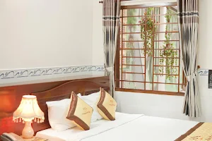 Hung Anh Hotel image