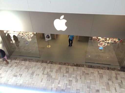 Computer Store «Apple Roseville», reviews and photos, 1151 Galleria Blvd, Roseville, CA 95678, USA