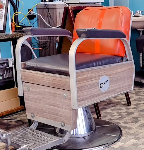 Barber Shop «Valleydale Barber Shop», reviews and photos, 24 Compton Rd # 102, Cincinnati, OH 45216, USA