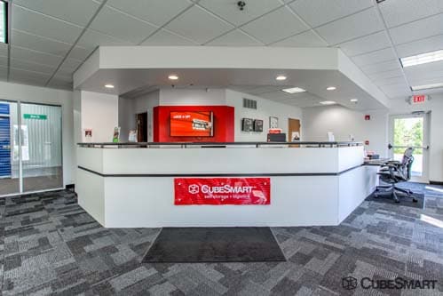 Self-Storage Facility «CubeSmart Self Storage», reviews and photos, 15910 Pearl Rd, Strongsville, OH 44136, USA