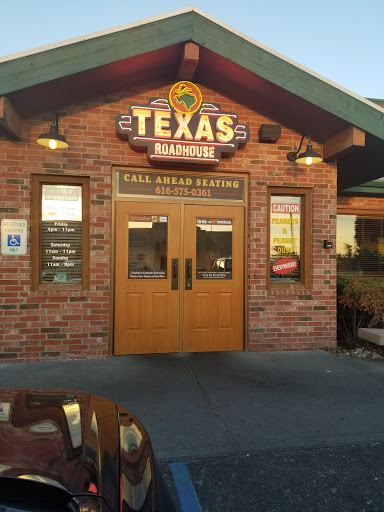 Shopping Mall «Breton Village Shopping Center», reviews and photos, 1814 Breton Rd SE, Grand Rapids, MI 49506, USA