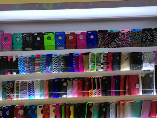 Cell Phone Store «phone fix & more», reviews and photos, 203 Yorktown Shopping Center, Lombard, IL 60148, USA